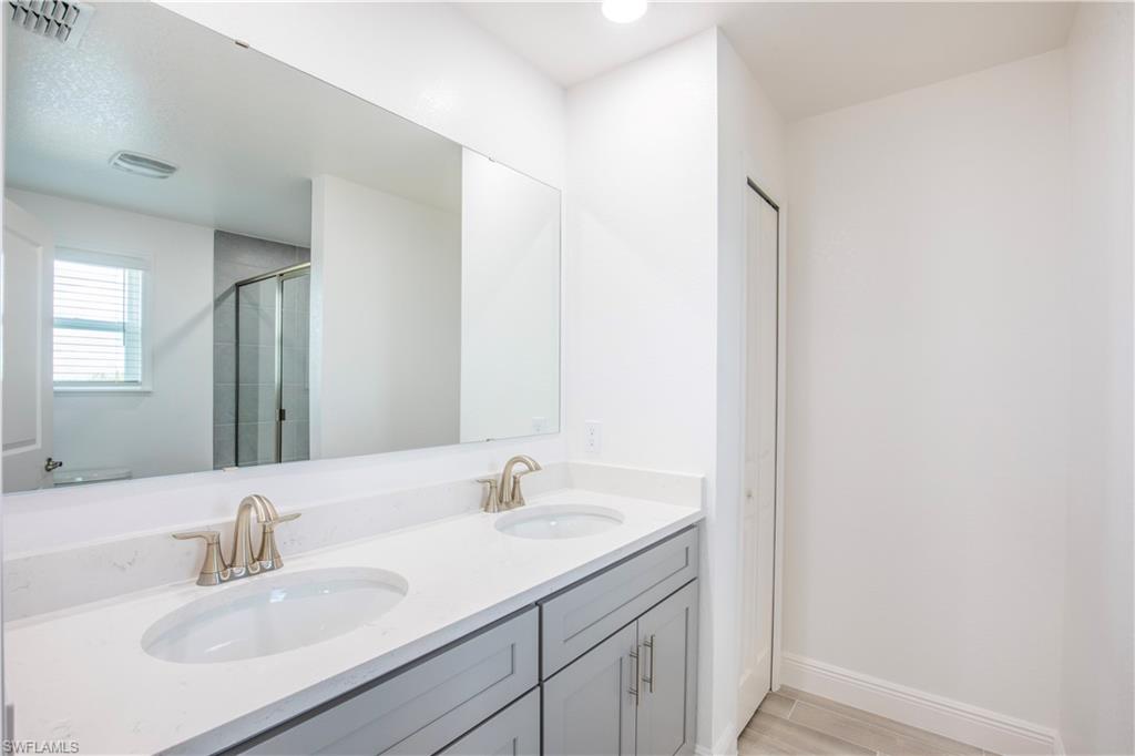 10534 Fountain Palm Cir Property Photo 10
