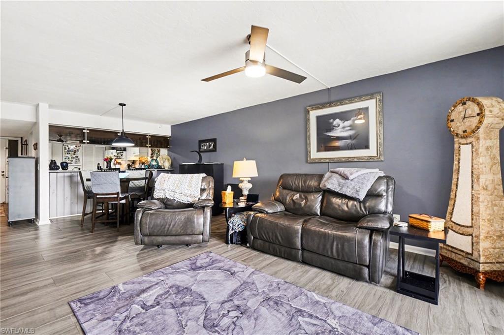 2069 W Lakeview Blvd 5 Property Photo 6