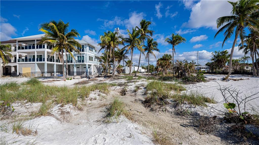 3250 Estero Blvd Property Photo 14