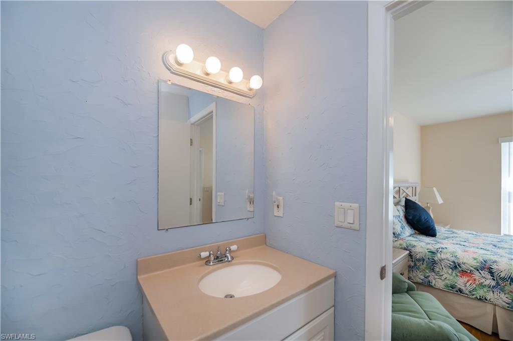 1100 Pondella Rd 514 Property Photo 23