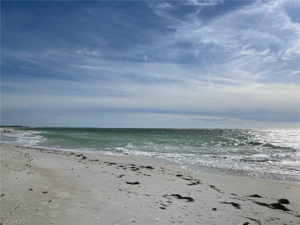 516 Longboat Cir Property Photo 34