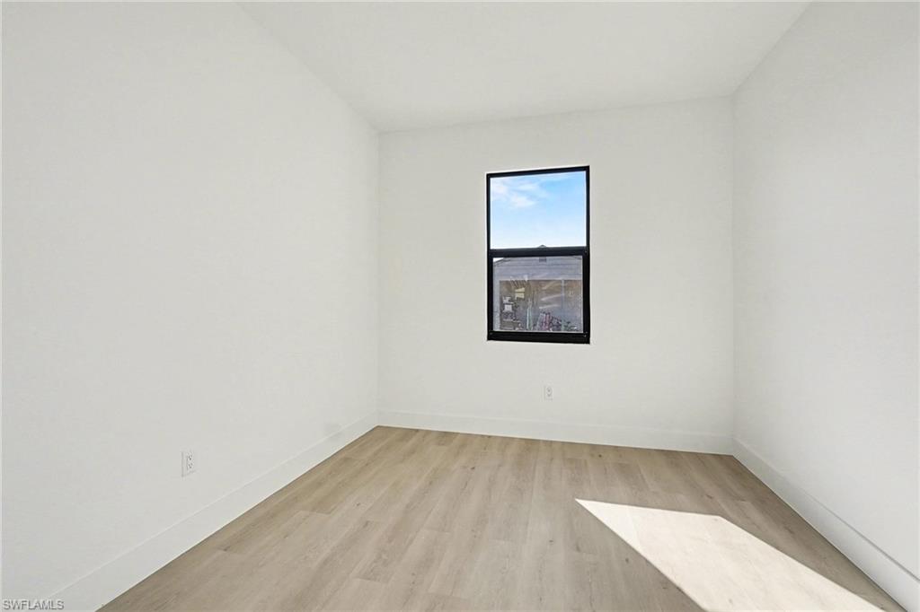 438/440 Charwood Ave S Property Photo 33