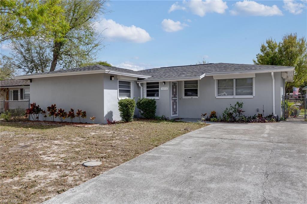 1652 Jamestown Ct Property Photo 1