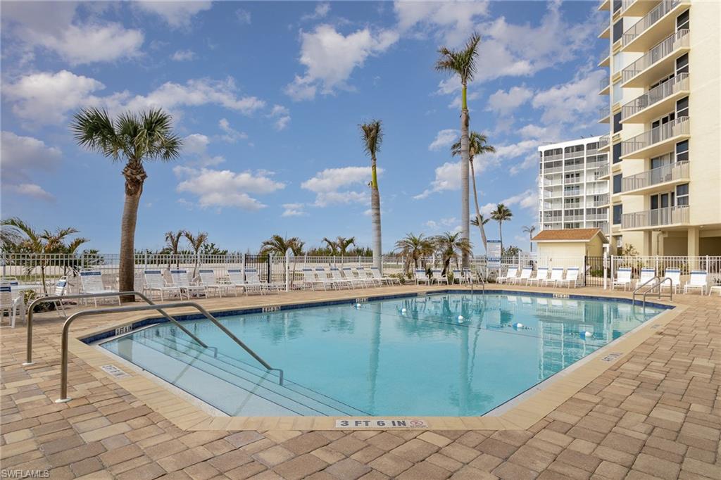 7330 Estero Blvd 202 Property Photo 17