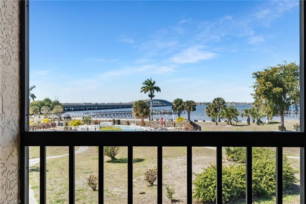 12498 Riverside Dr 205 Property Photo 5