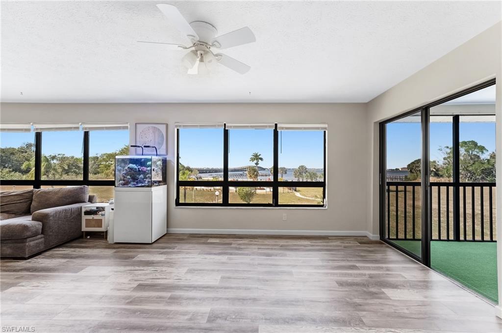 12498 Riverside Dr 205 Property Photo 11