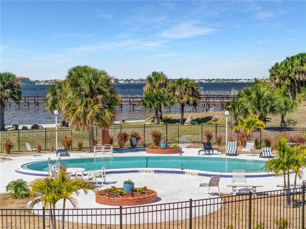 12498 Riverside Dr 205 Property Photo 12