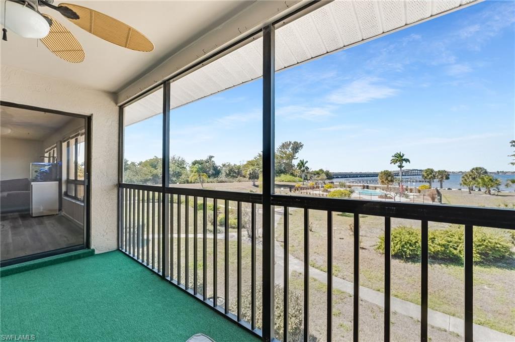 12498 Riverside Dr 205 Property Photo 13