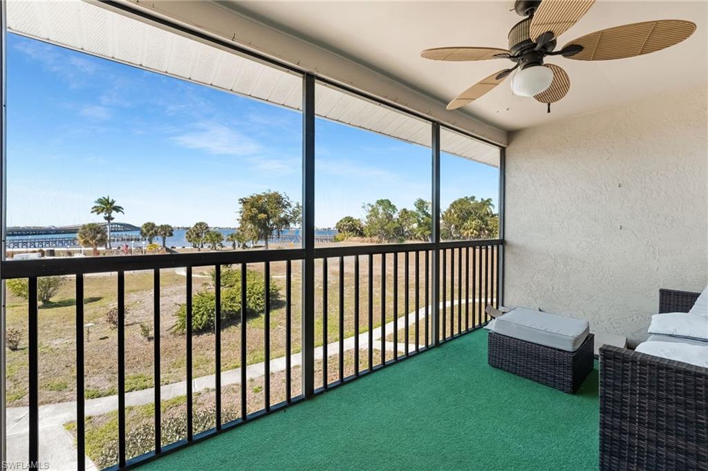 12498 Riverside Dr 205 Property Photo 14