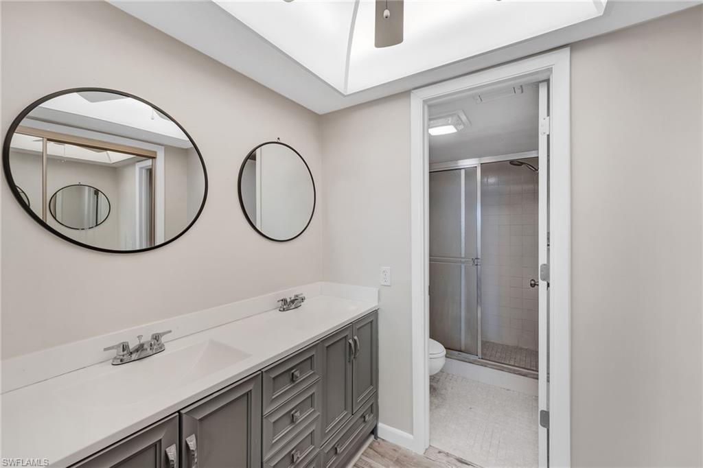12498 Riverside Dr 205 Property Photo 23