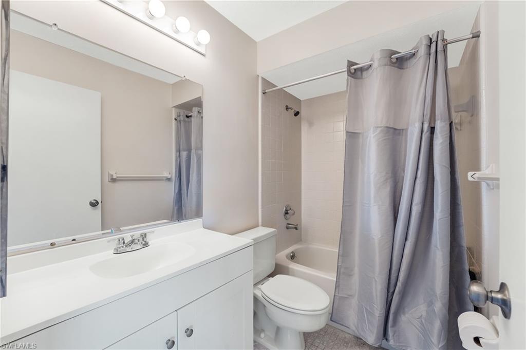12498 Riverside Dr 205 Property Photo 26