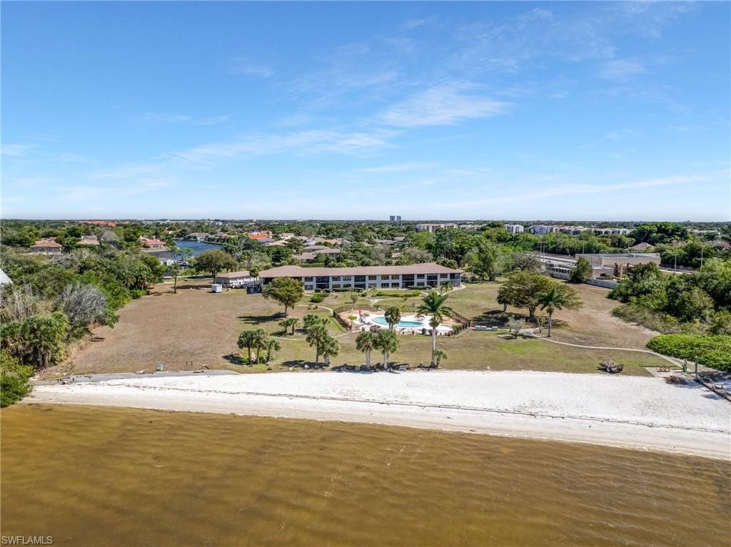 12498 Riverside Dr 205 Property Photo 32