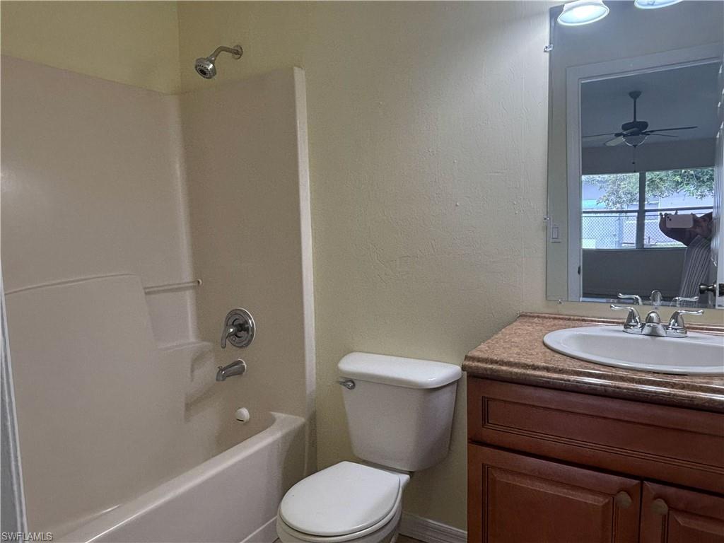 2405/2407 Vernon Ave S Property Photo 7