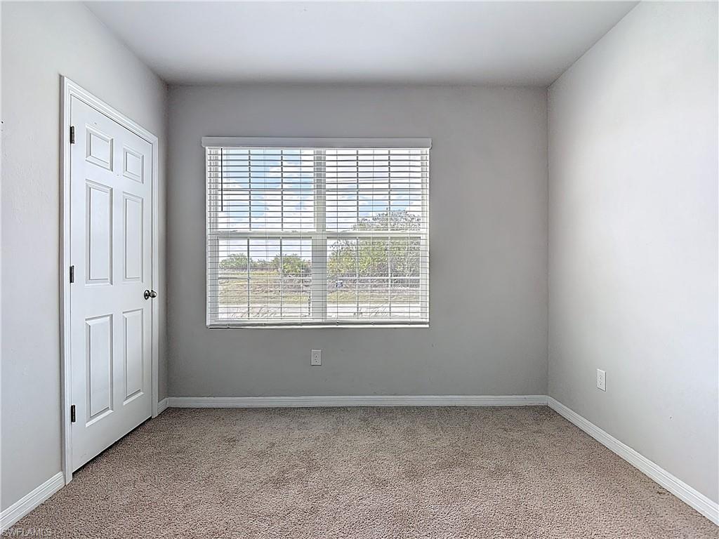 524 Glendale Ave Property Photo 3
