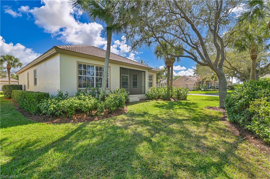 5582 Whispering Willow Way Property Photo 3