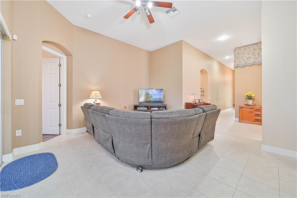 5582 Whispering Willow Way Property Photo 10