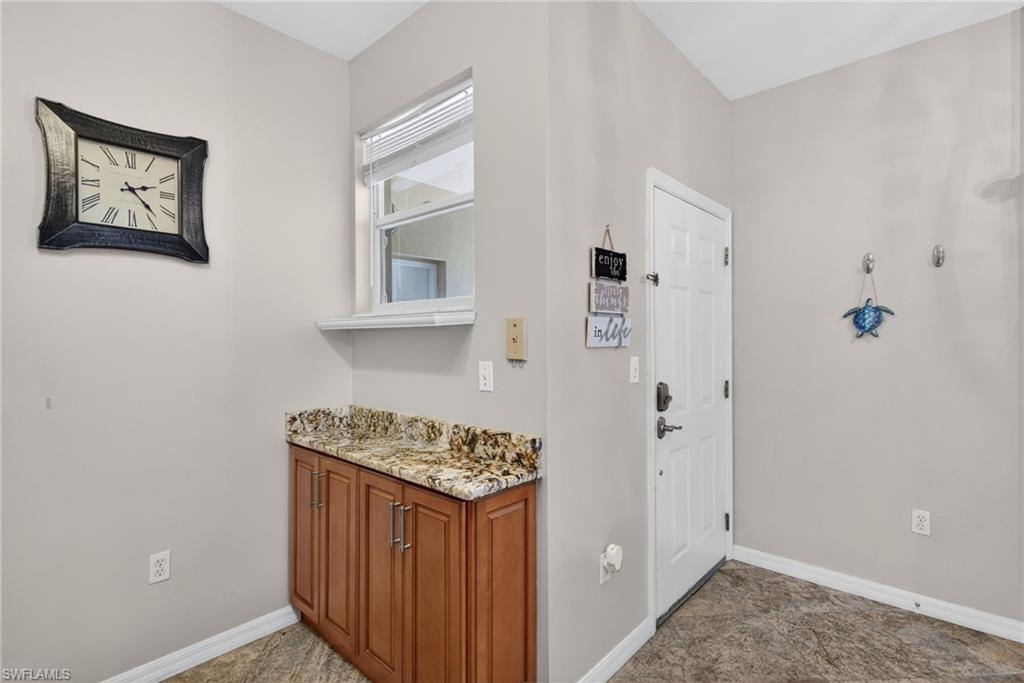 15441 Bellamar Cir 1123 Property Photo 8