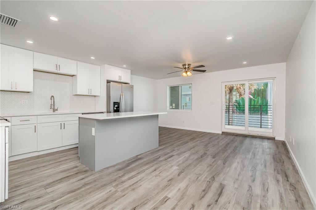 1300 Estero Blvd 205 Property Photo 5