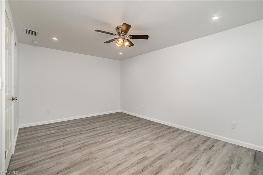 1300 Estero Blvd 205 Property Photo 18