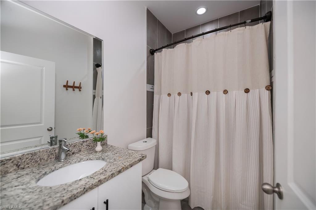 3037 Harvard Cir Property Photo 17