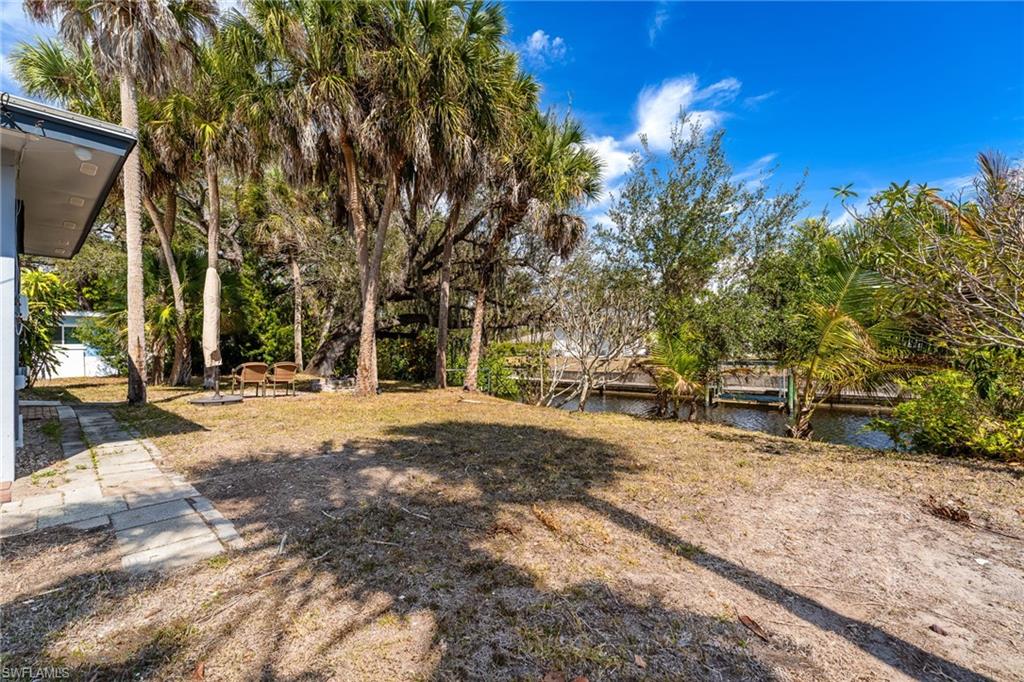 1006 April Ln Property Photo 24