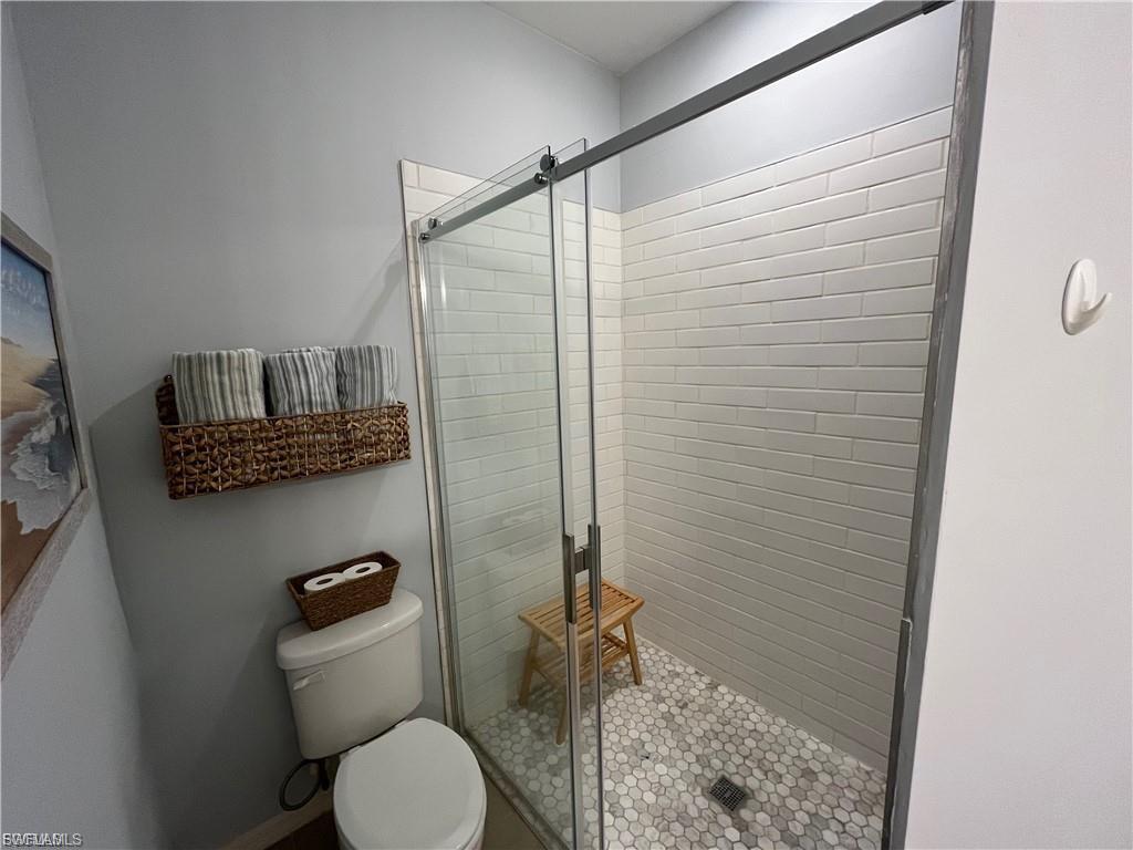 633 Charles Sise St E Property Photo 10