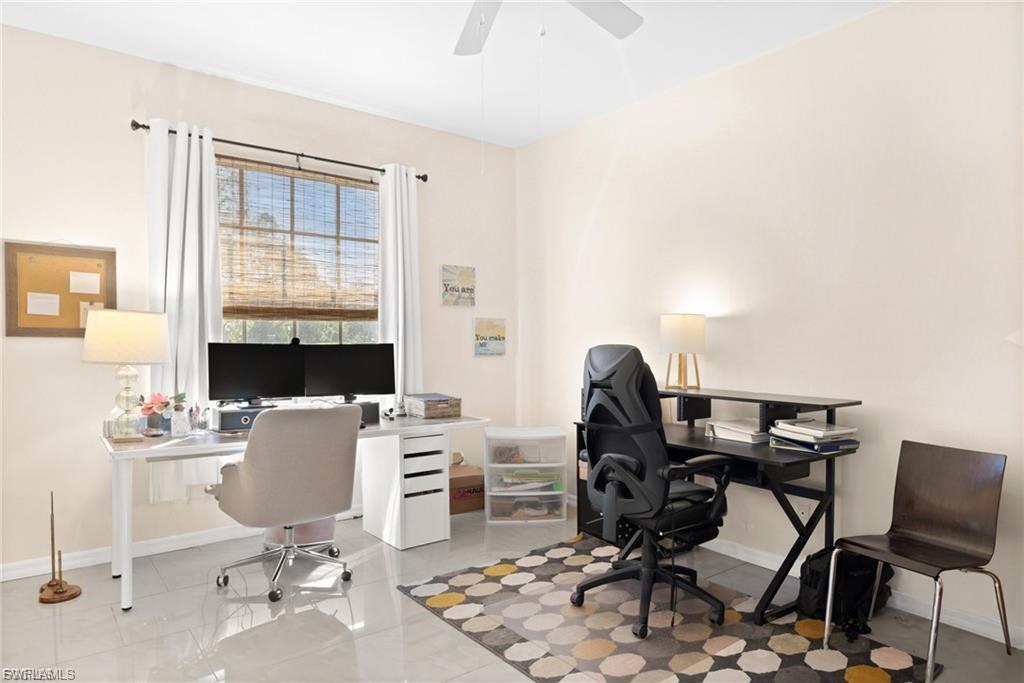 633 Charles Sise St E Property Photo 12