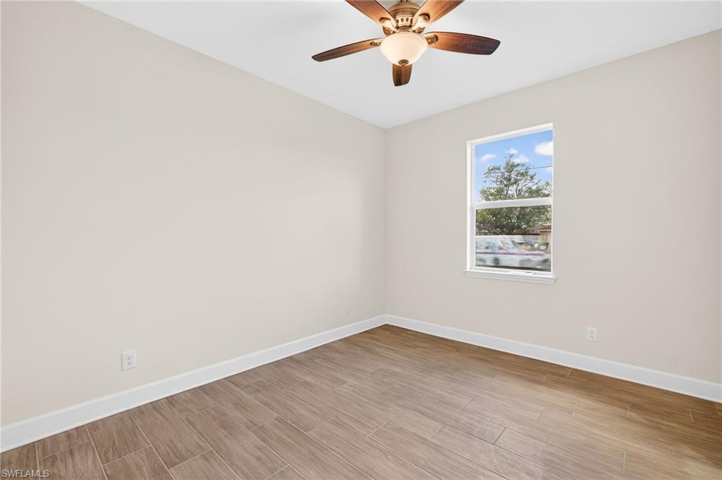 303 Se 1st Pl Property Photo 15