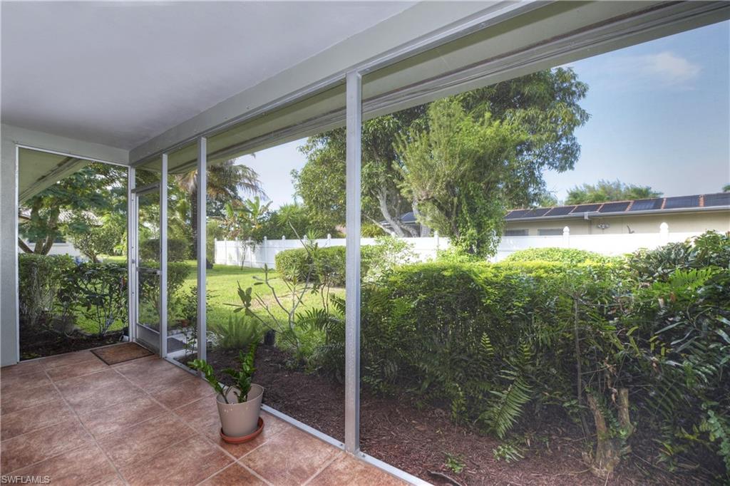 5652 Eichen Cir E Property Photo 14