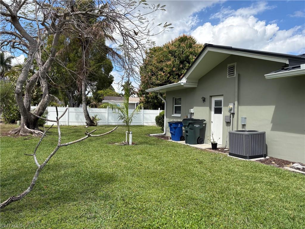 5652 Eichen Cir E Property Photo 15