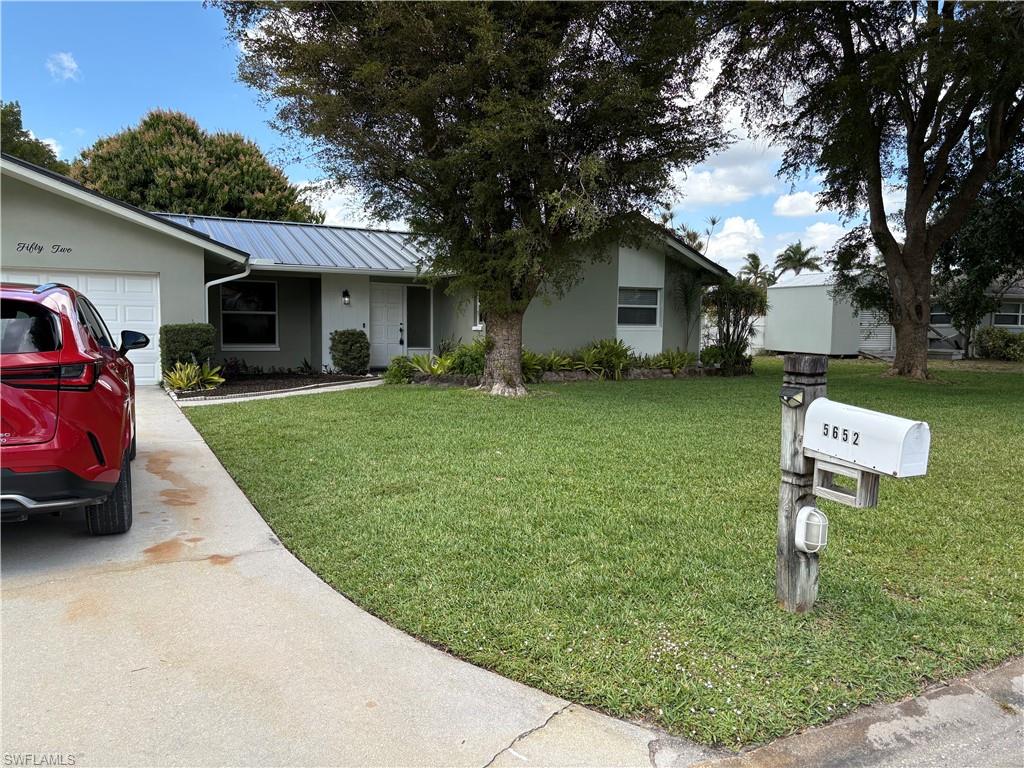 5652 Eichen Cir E Property Photo 17