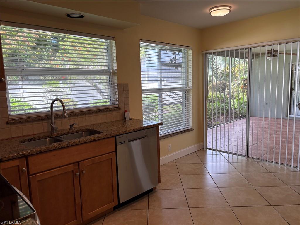 5652 Eichen Cir E Property Photo 19