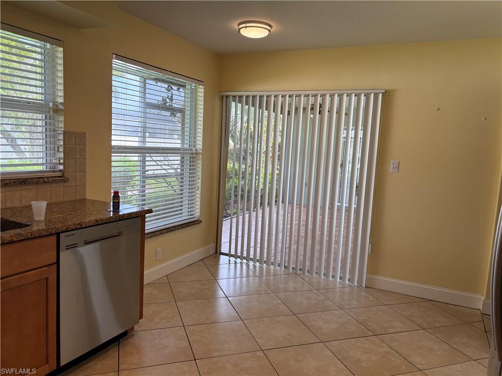 5652 Eichen Cir E Property Photo 25