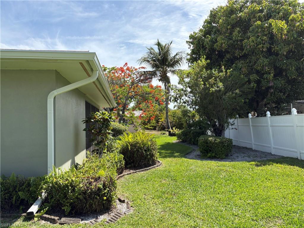 5652 Eichen Cir E Property Photo 28