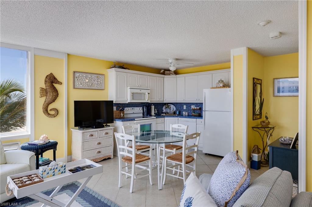 7360 Estero Blvd 403 Property Photo 6