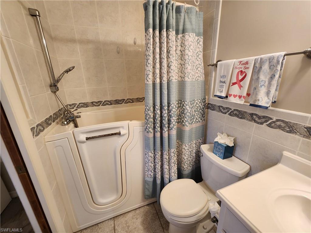 1220 Se 40th St 6 Property Photo 16