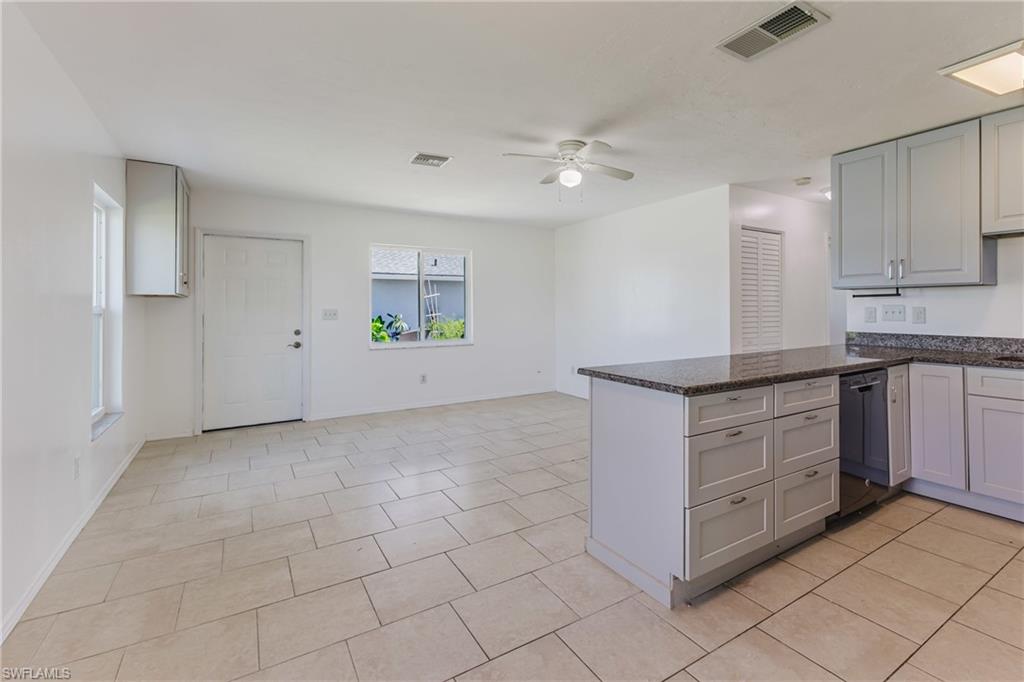 16599 Davis Rd Property Photo 10