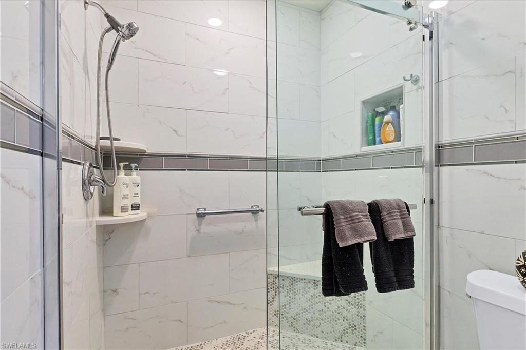 97 Vivante Blvd 204 Property Photo 21