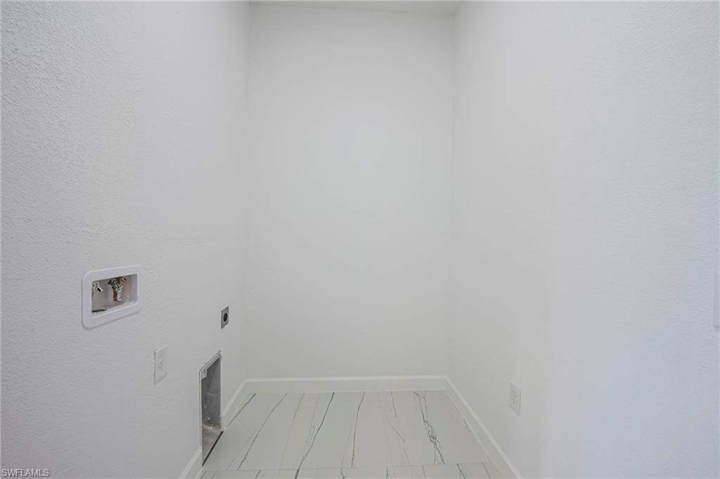 2604 73rd St W Property Photo 23