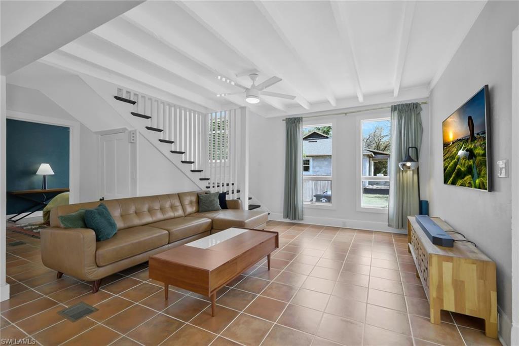 2723 Second St Property Photo 6