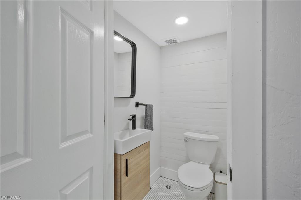 2723 Second St Property Photo 22