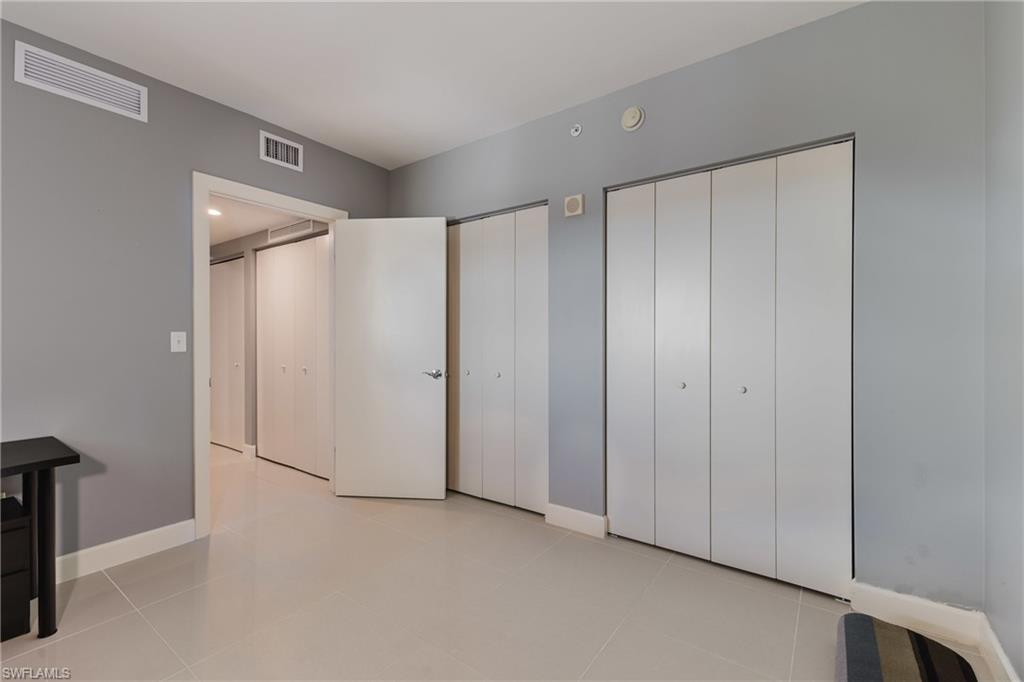 3000 Oasis Grand Blvd 2405 Property Photo 19