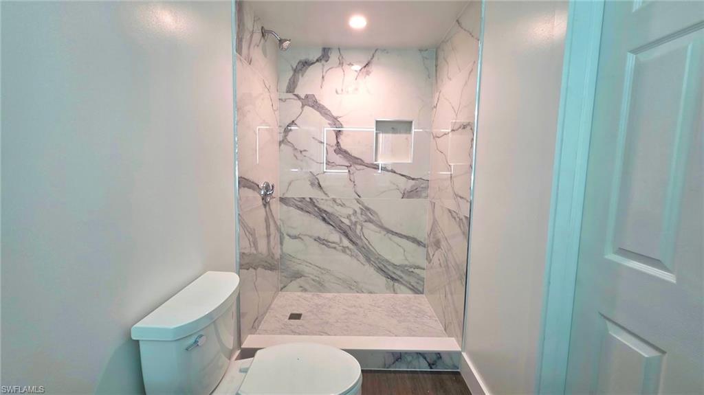 8180 Suncoast Dr Property Photo 20