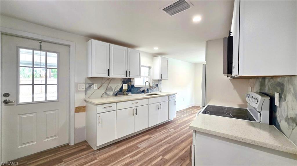 8180 Suncoast Dr Property Photo 27