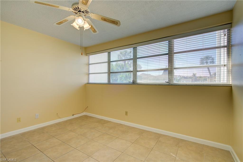 402 Se 42nd Ter 3 Property Photo 14