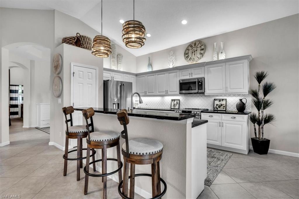 3750 Lakeview Isle Ct Property Photo 14