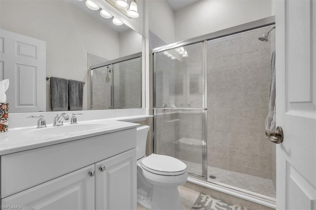 3750 Lakeview Isle Ct Property Photo 31