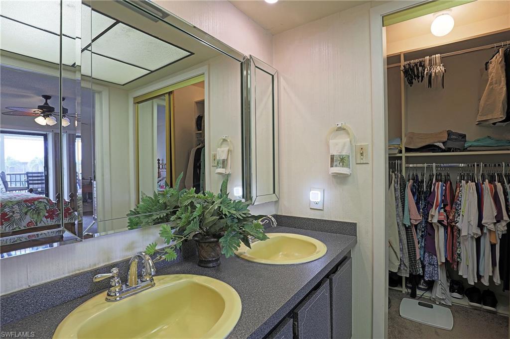 4711 Santa Barbara Blvd 4 Property Photo 10