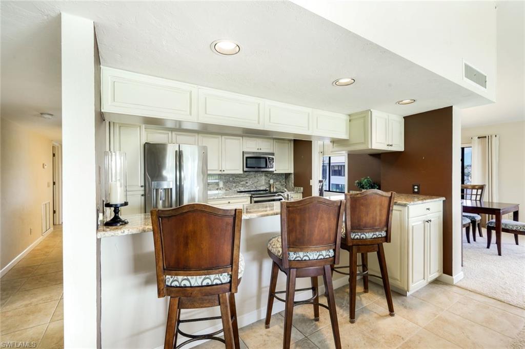 16580 Waters Edge Ct 202 Property Photo 15