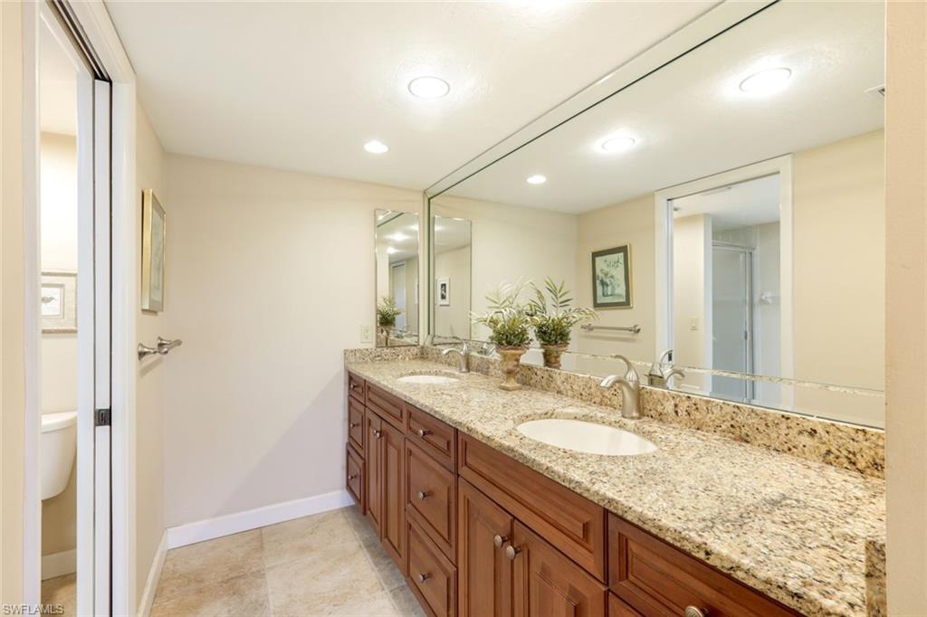 16580 Waters Edge Ct 202 Property Photo 23